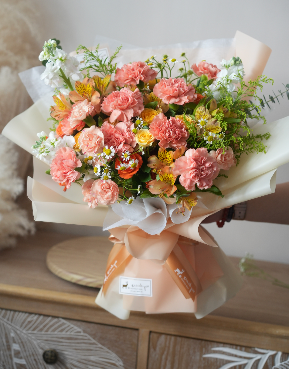 FQ019- “Sunset Glow" 橙康乃馨玫瑰花束|畢業花束|生日花束|感恩花束|週年紀念花束|升職榮休花束