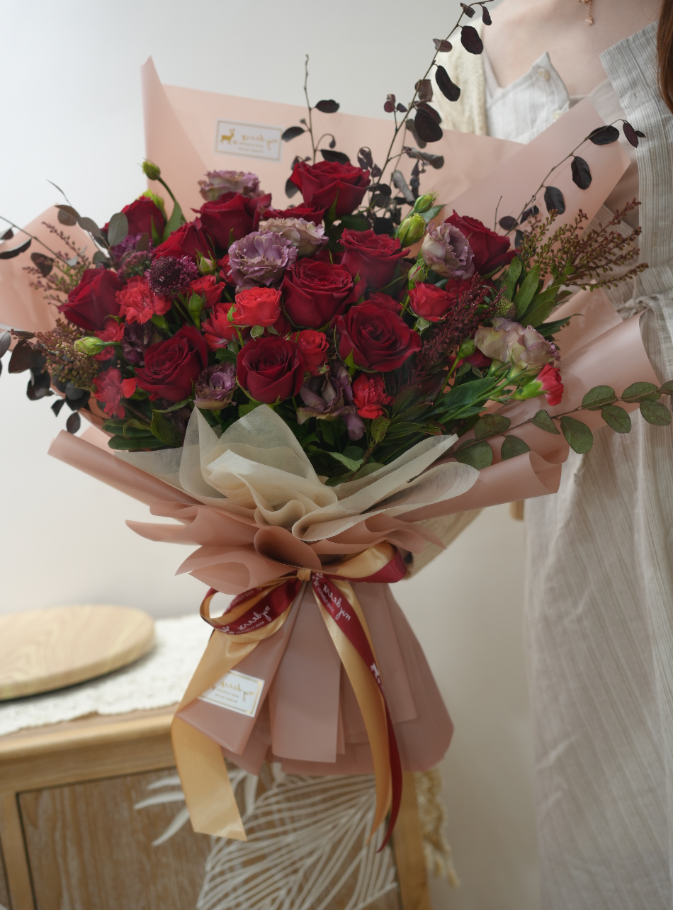 FQ018 - “Crimson Romance" 12枝紅粉玫瑰花束|生日花束|感恩花束|週年紀念花束