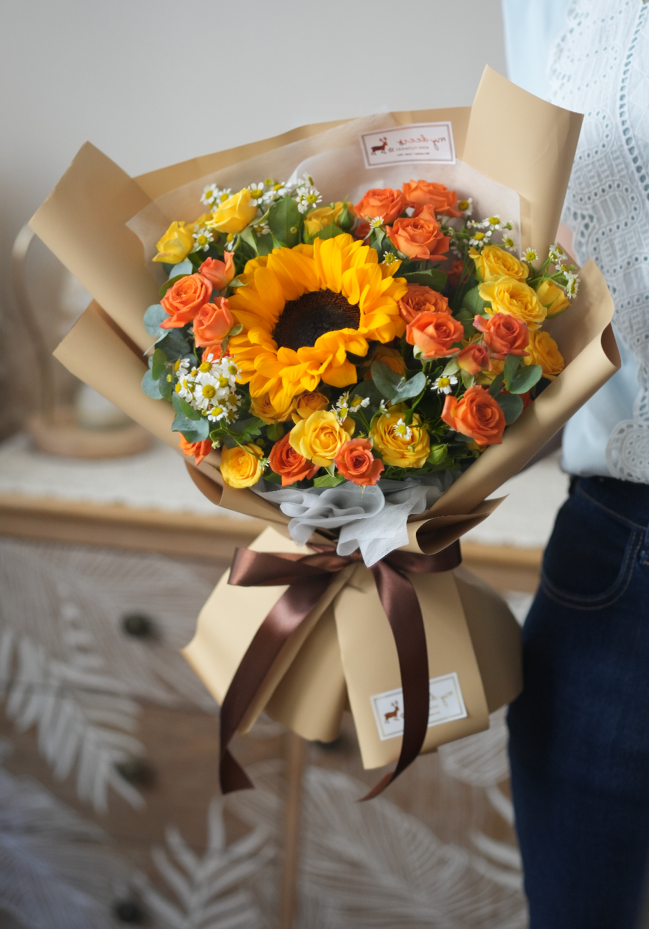 FQ042- 橙黃色小玫瑰&太陽花花束|畢業花束|升職花束