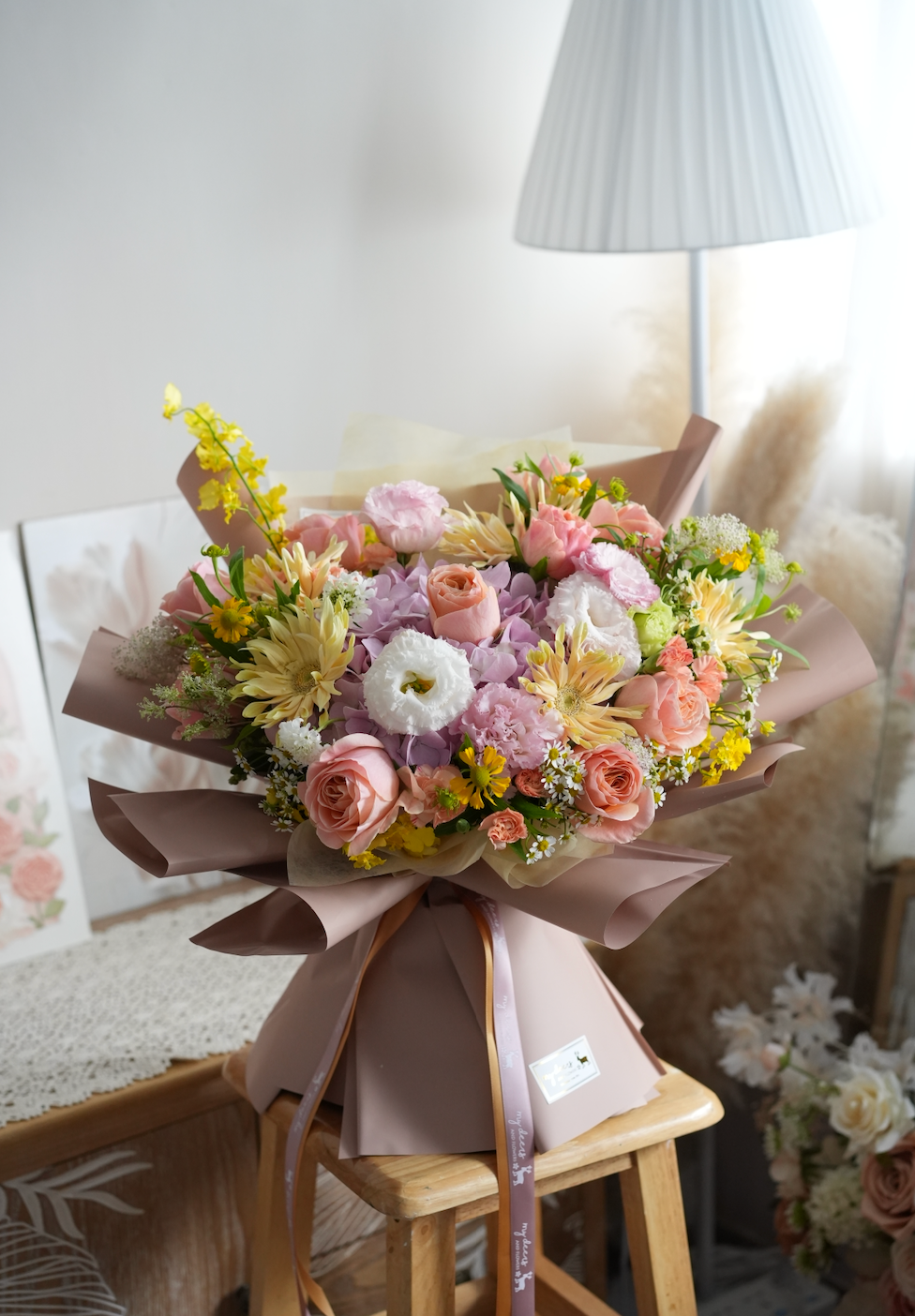 FQ045- “Salmon Pink" 繡球跳舞蘭三文魚色玫瑰花束|生日花束|感恩花束|週年紀念花束|升職榮休花束