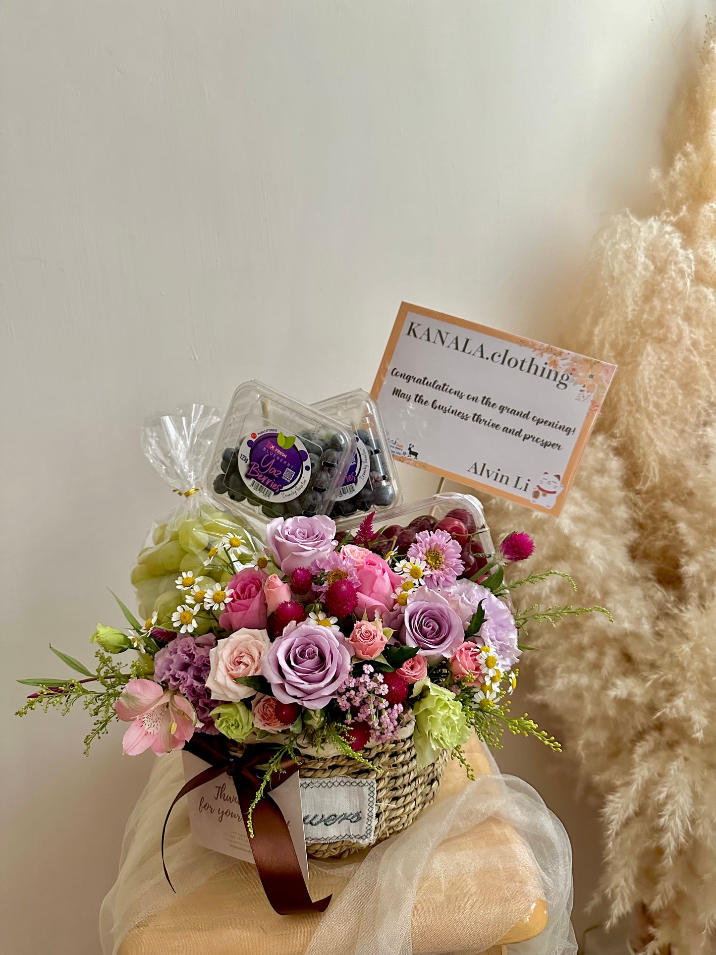 FF002 - Standard Basket 鮮果鮮花籃 (手提藤籃款)