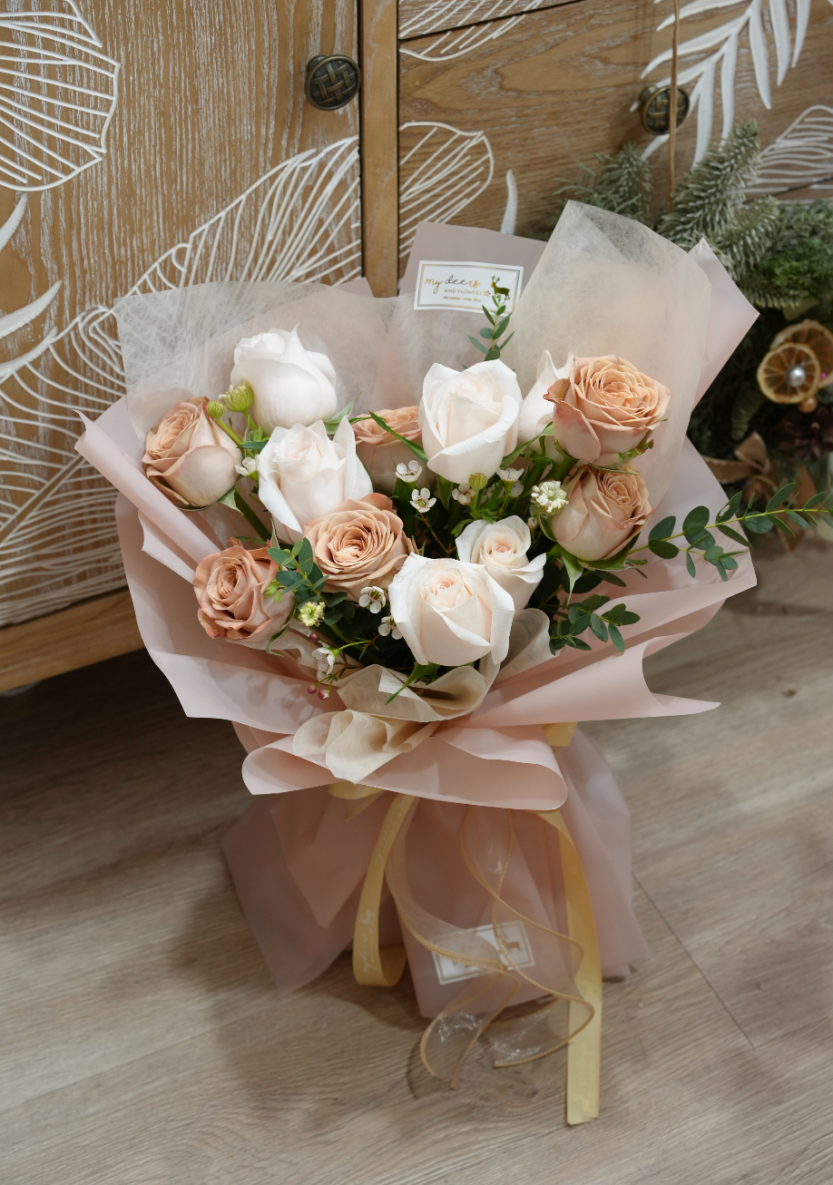 V005 - 鮮花花束 奶茶復古玫瑰花束｜情人節花束｜週年紀念花束