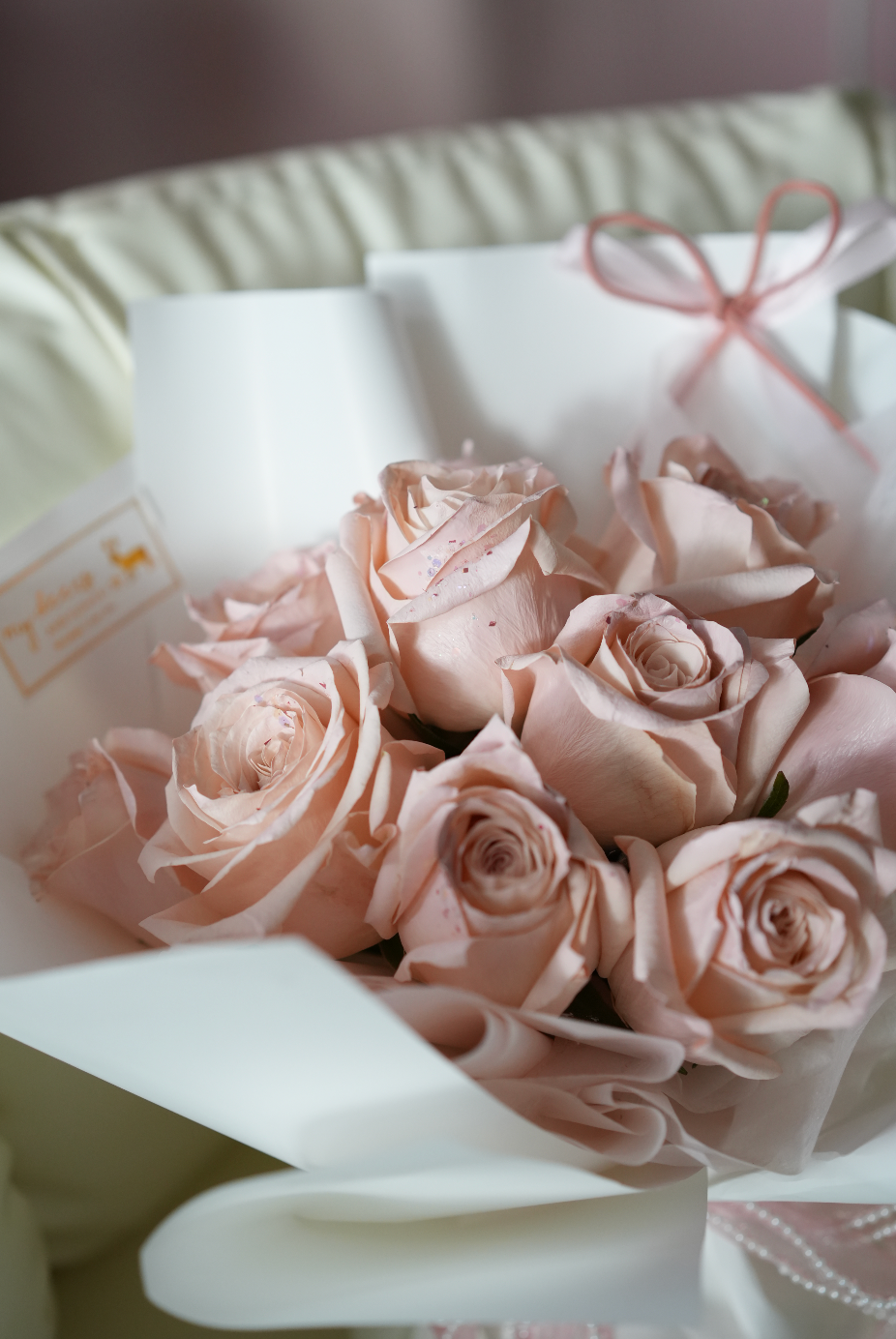 V008 - 人氣之選 噴染閃閃珠光色粉玫瑰花束｜情人節花束｜