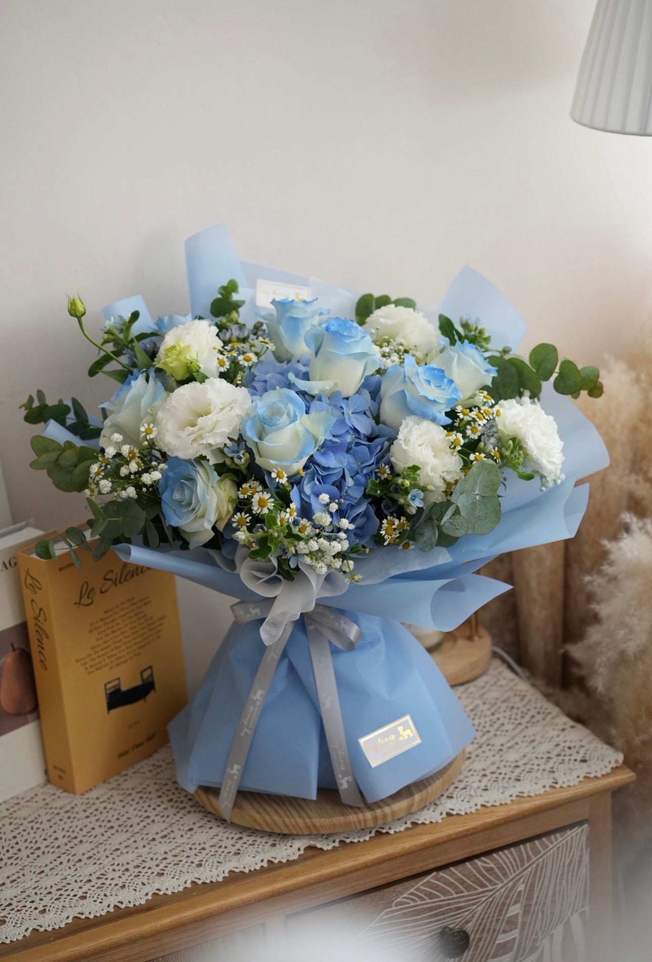 FQ036- 韓式深藍色繡球碎冰藍玫瑰鮮花花束｜生日花束｜畢業花束｜升職榮休花束